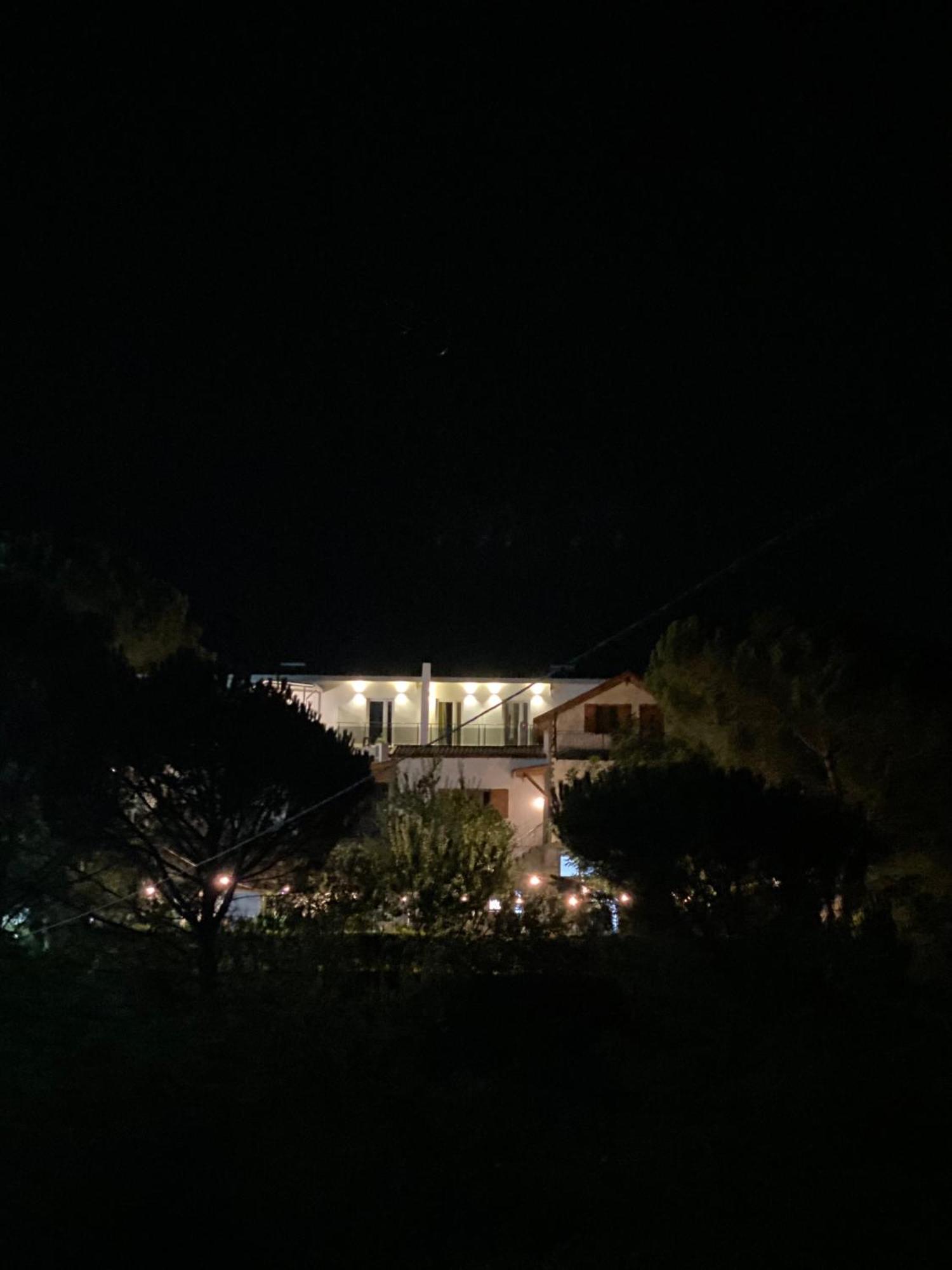 Merly Hotel Permet Bagian luar foto
